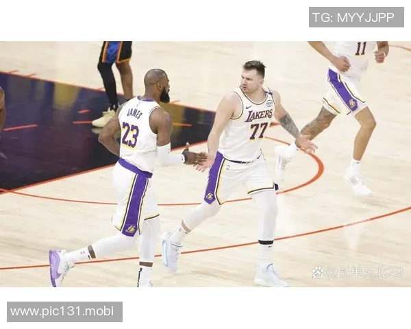 独扛大旗！詹姆斯缺赛，东契奇爆砍44+9+5三节打卡，湖人主场送步行者八连败！